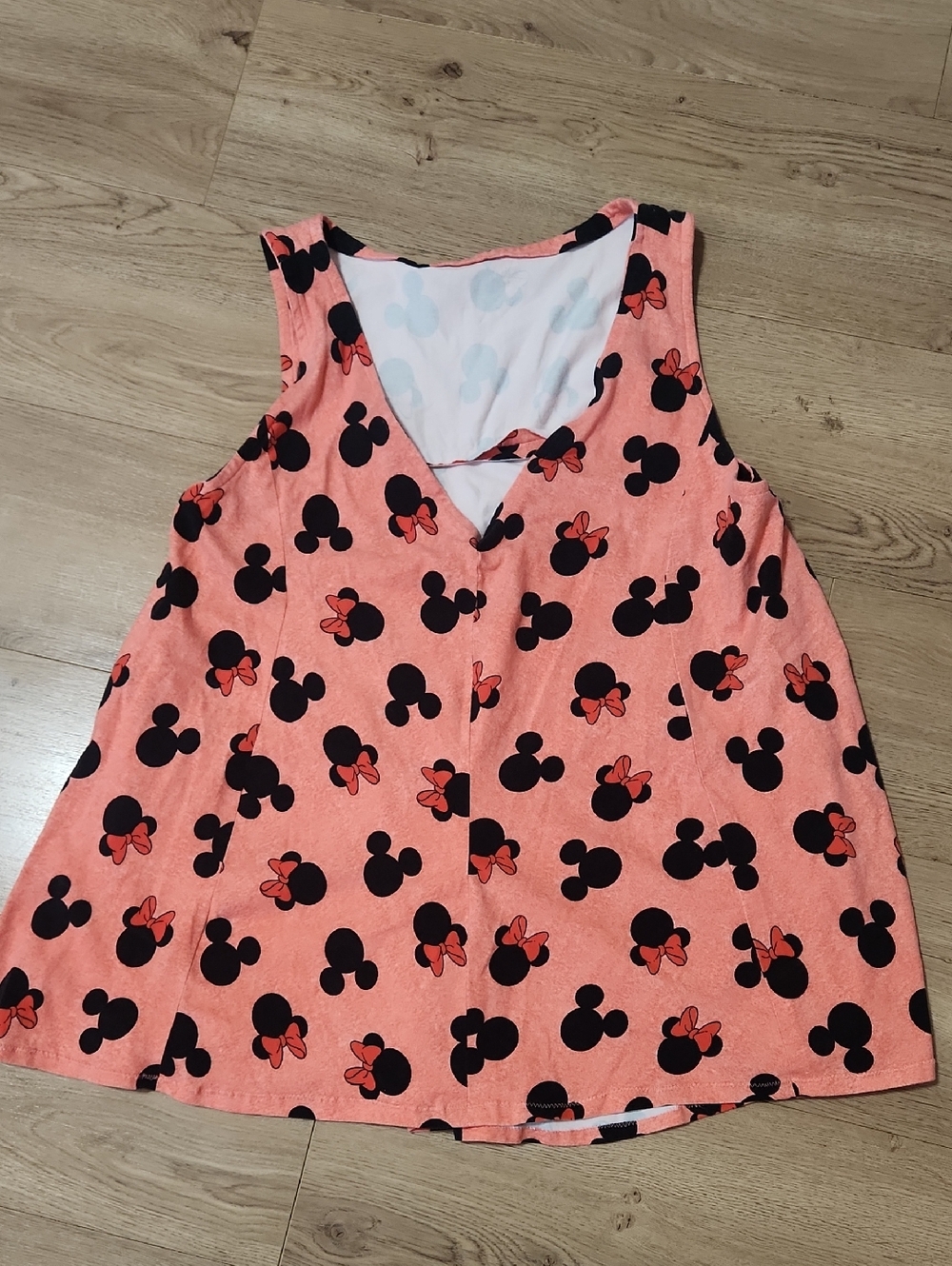 Coral Sleeveless Plus Size Tank With Disney Minnie Print